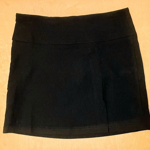 Mini Skirt Black NWT - Picture 2 of 4
